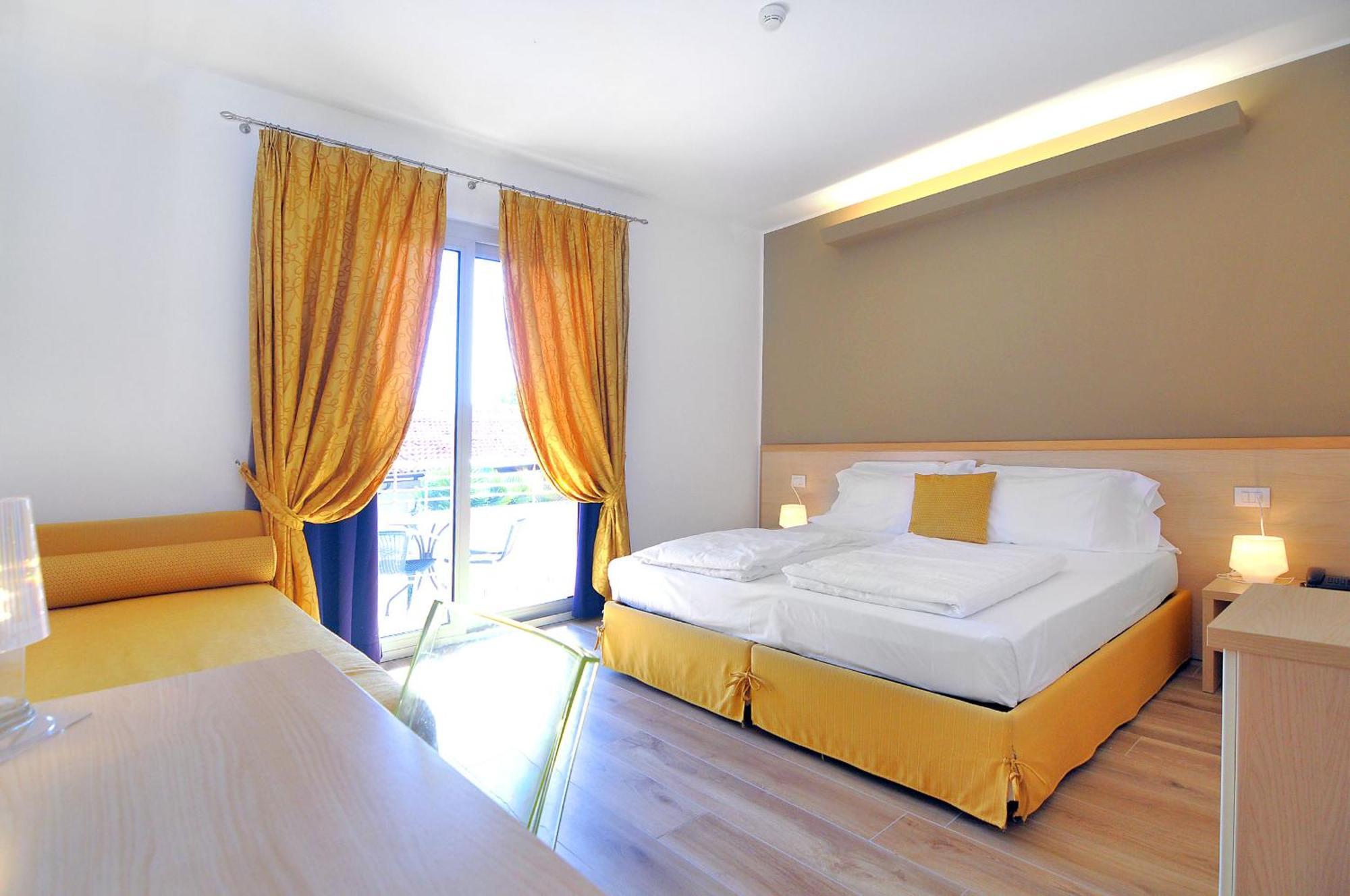 Eco Hotel Cleofe Caorle Exterior photo